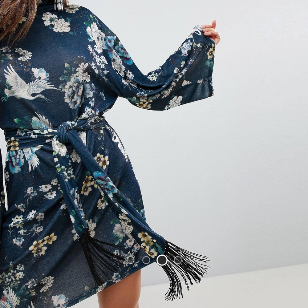 70s Style Kimono Long Sleeve Bird Print Dress - Picture 2 of 4